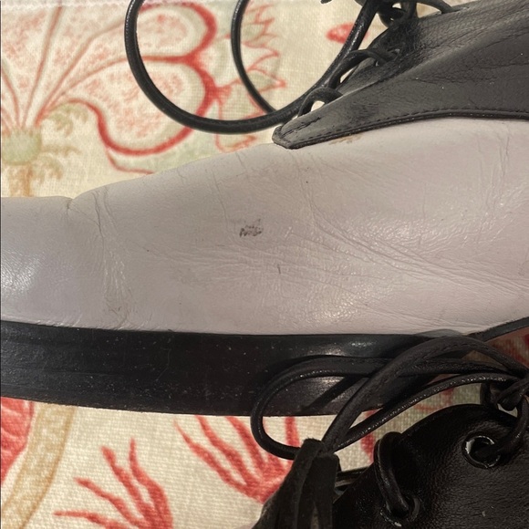 Yves Saint Laurent Two-Tone Lace-Up Oxford Suede Lace Up Flats Vintage - Picture 8 of 14